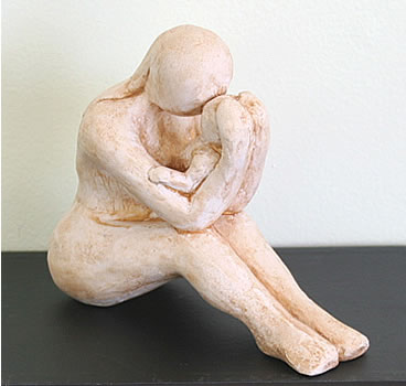 mother and child sculpture